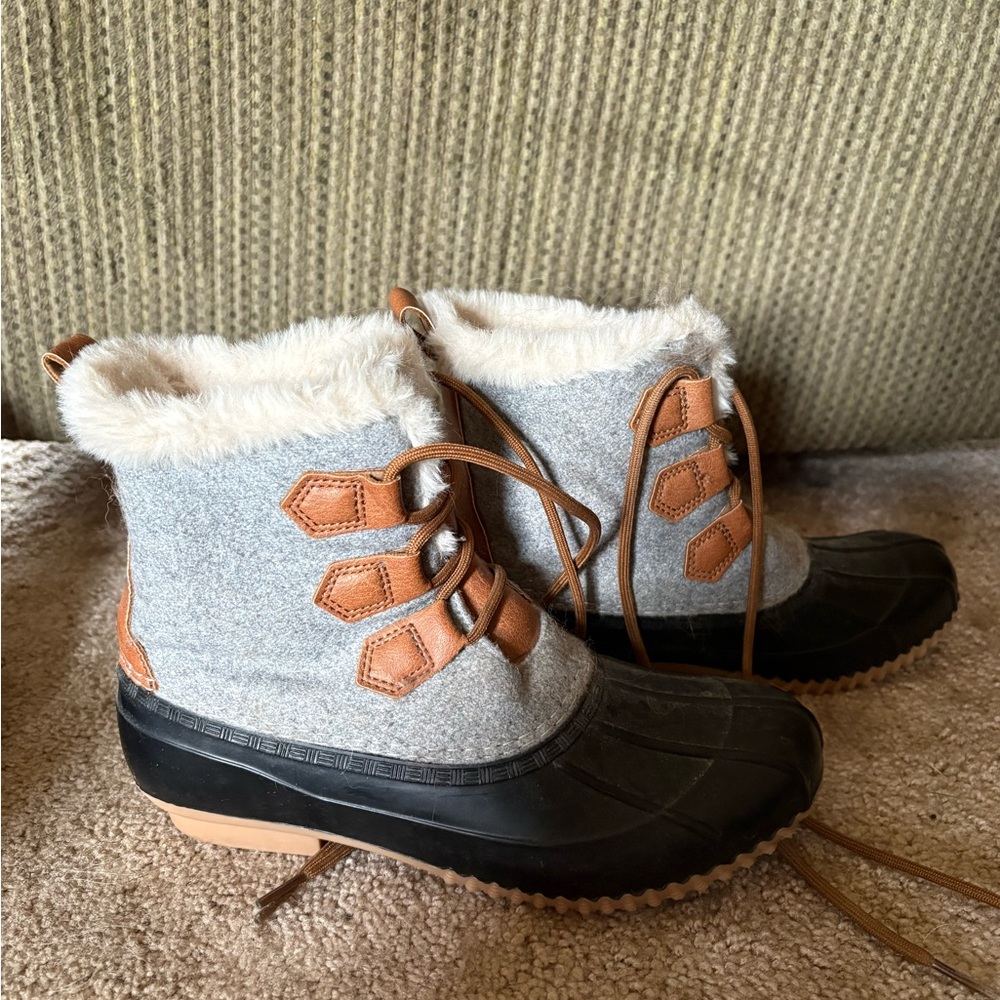 Maurices Gray and Tan Faux-Fur Winter Duck Boots